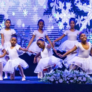 Alunos de projeto social da Santa Casa apresentam espetáculo de final de ano na Pupileira